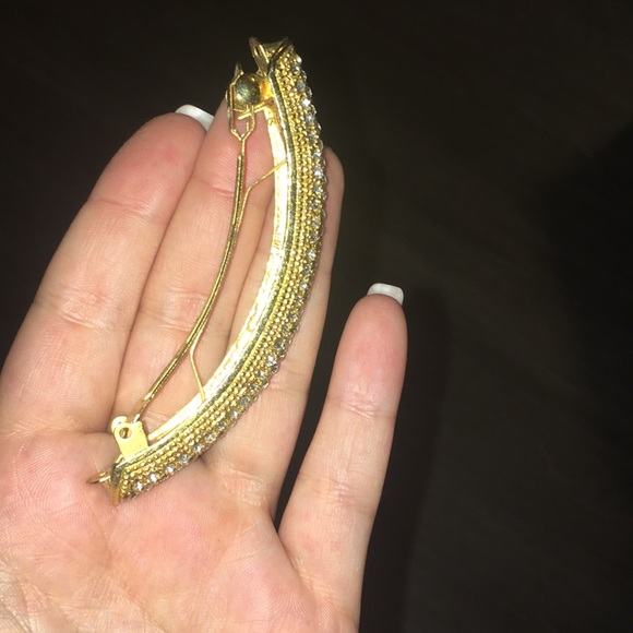Gold Barrette - Picture 2 of 3